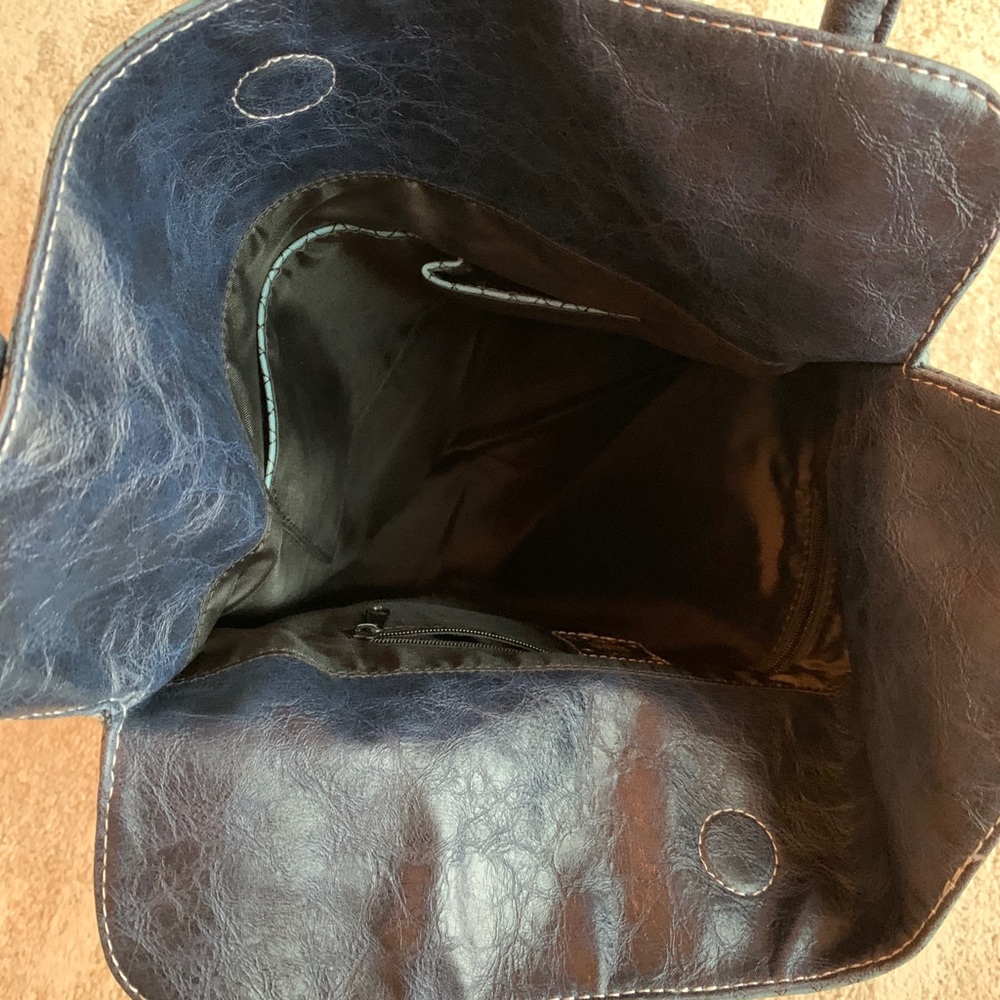 Fortune Duck Handbag - Picture 3 of 3